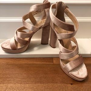 🪷 Vince Camuto Blush Pink Velvet Strappy Block Heels